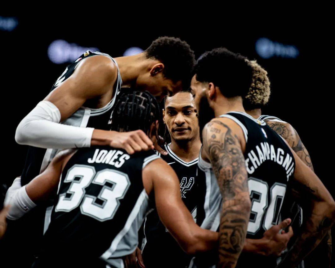 年轻王牌 年轻王牌